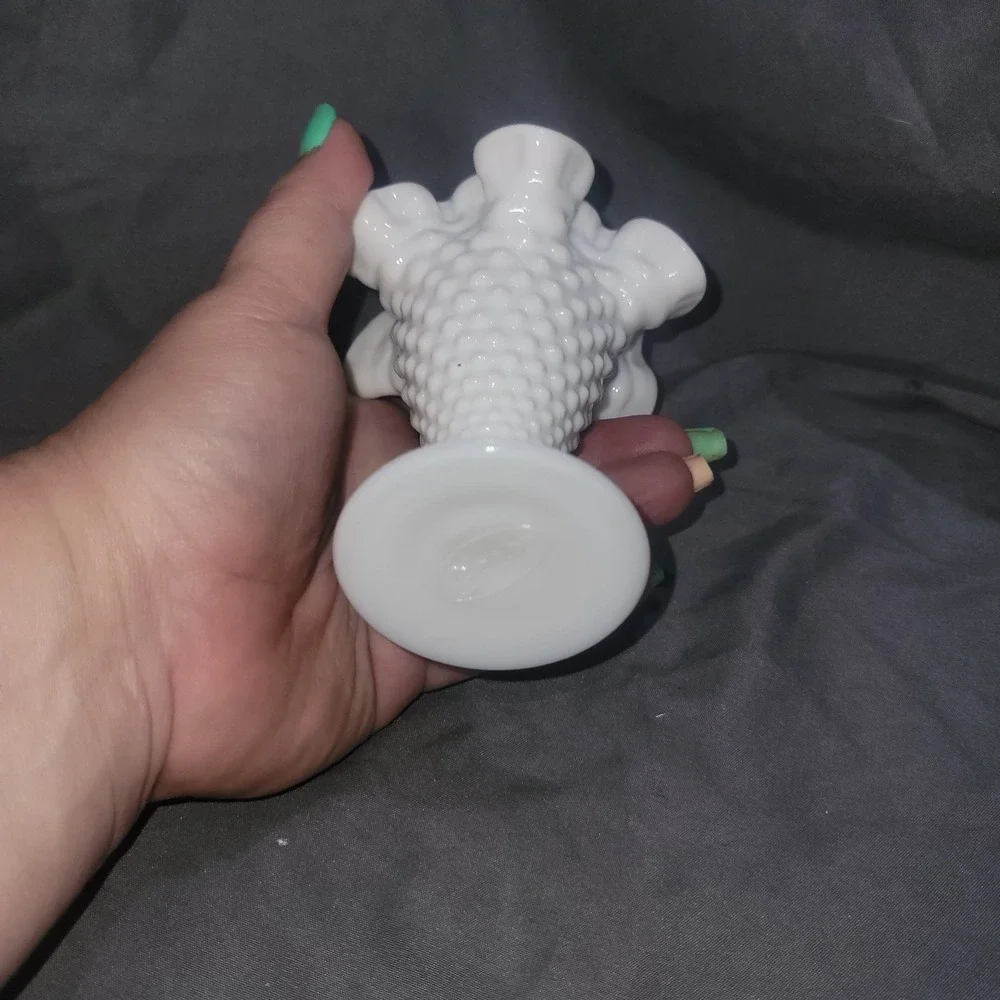Vintage Fenton Milk Glass Hobnail Small Vase w Ruffled Edge Rim 4